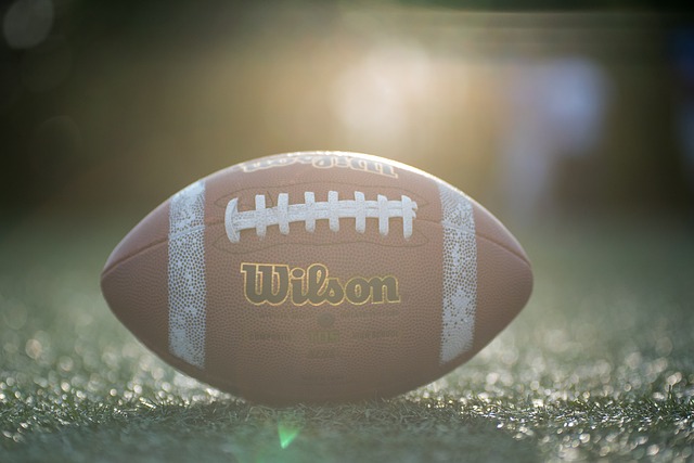 永远的科皇！拜仁在对阵圣保利赛前为科曼补办告别仪式